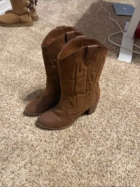 MIA Brown Mid-Calf Western Heeled Boots